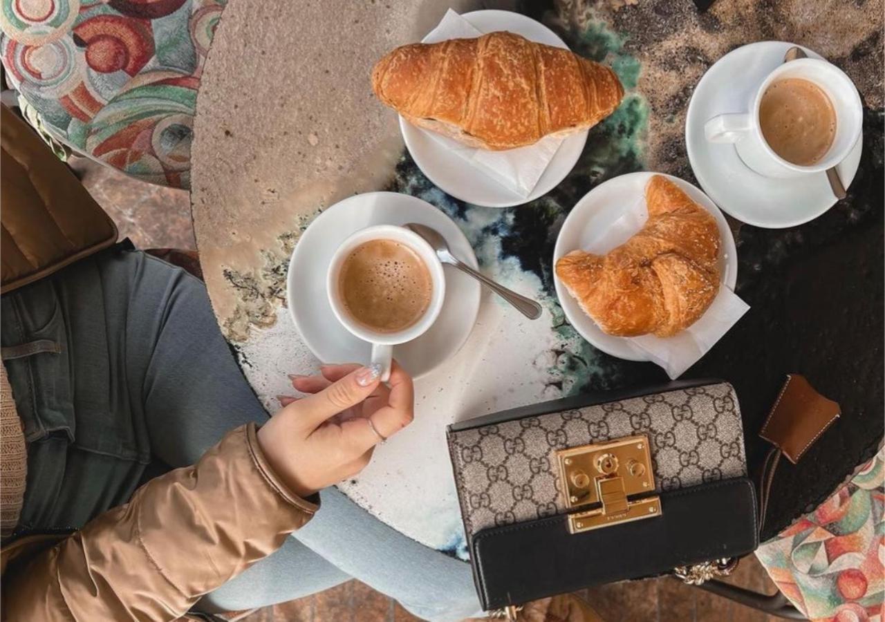 Sotto Gli Affreschi Del 1800 Con Colazione Inclusa Asyż Zewnętrze zdjęcie
